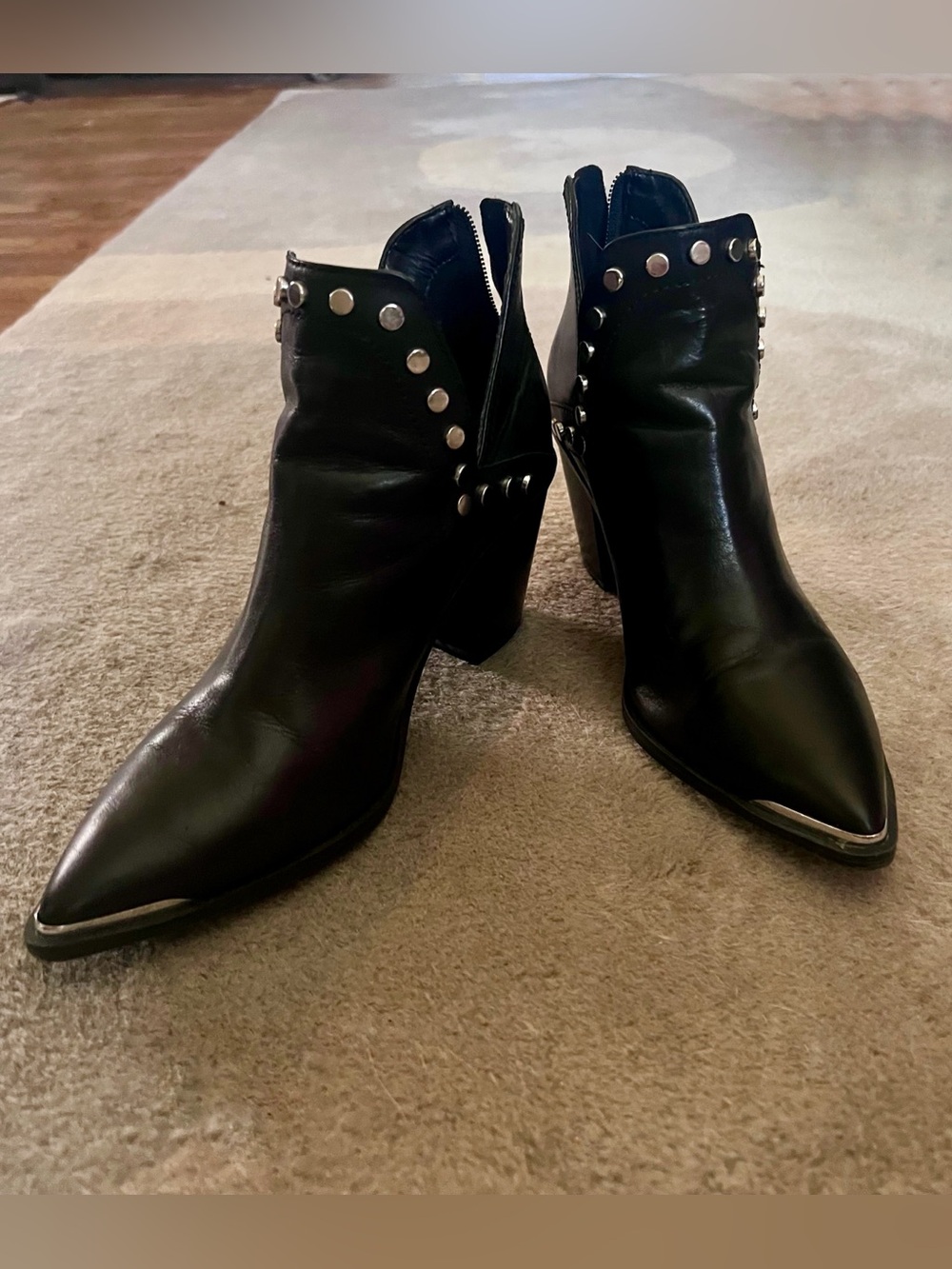 Marc Fisher Dayne western bootie - Size 6.5